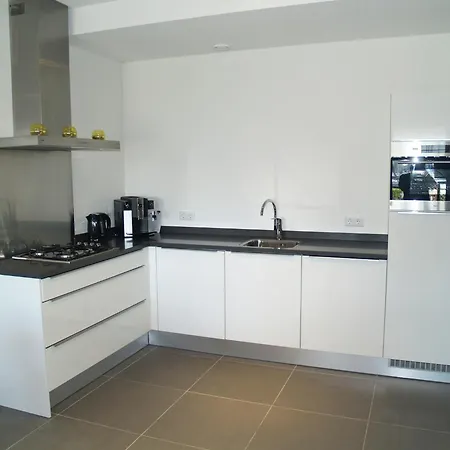 Apartment Spacious Near Amsterdam