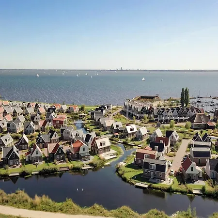 Spacious Near Amsterdam