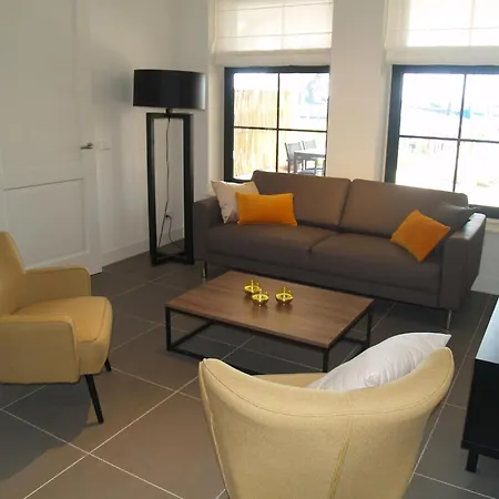 Apartment Spacious Near Amsterdam Uitdam