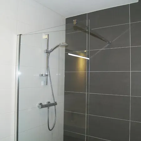 Spacious Near Amsterdam Apartment Uitdam