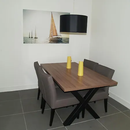 Spacious Near Amsterdam * Uitdam