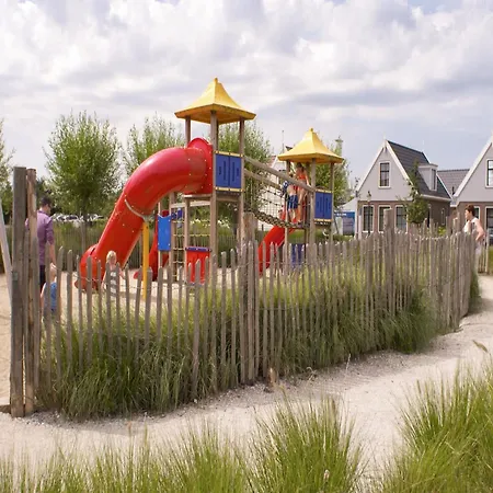 Spacious Near Amsterdam *